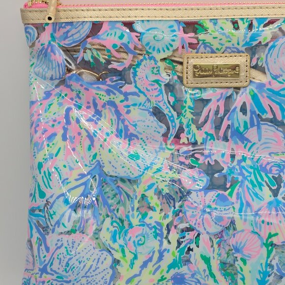 NEW Lilly Pulitzer "Soleil It On Me" Beach Day Set - Pouch, Coozie, Towel Clips - Picture 5 of 10